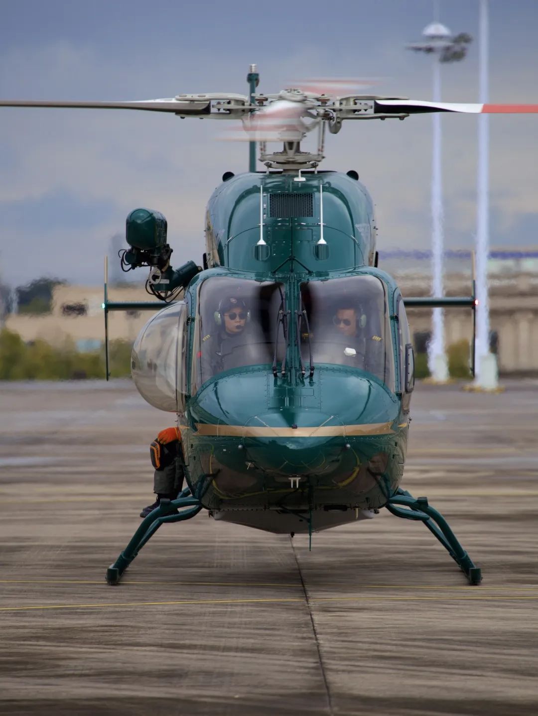 上海新空直升机招聘机务、放飞、市场运营等岗位丨低空招聘 3 frc acfb4f9cbebb4c4b0ac8603c0193c1a7