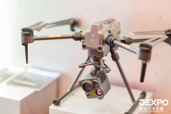 航天国器、普宙、成至智能、建帆科技、玄风航空现场签约2026国际低空经济博览会丨低空活动 6 6 1