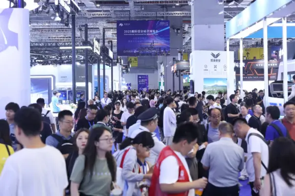 从“新兴产业”升级为“新兴支柱产业”:低空经济新阶段,企业如何乘机而上? 7 640 9