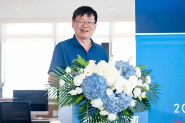 蓝色向量发布IIS智能集成系统架构,推动中国eVTOL产业围绕软件定义飞机与开放式电子电气架构共建开放生态丨低空企业 4 640 2026 06 10T112248.822