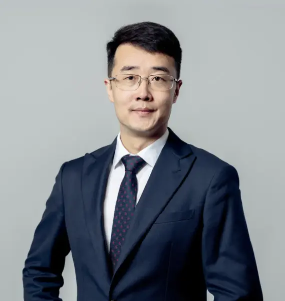 AI+低空将成中国极具竞争力赛道,全球化是重要机遇——专访亿航贺天星丨低空大咖谈 1 702